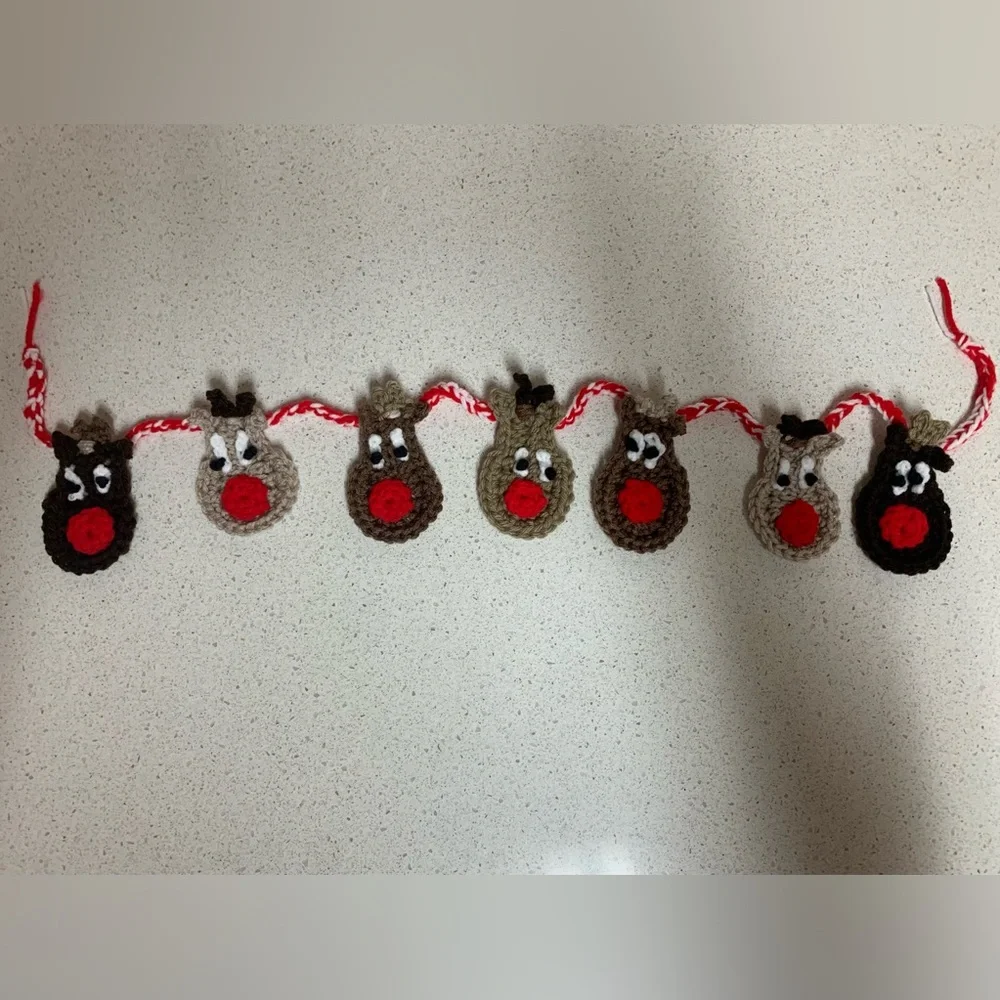 Festive Reindeer Seven Rudolph Holiday Garland New Handmade Crochet
